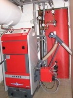 ATMOS pellet kotel s akumulační nádrží a oběhovými čerpadly - kompletní kotelna